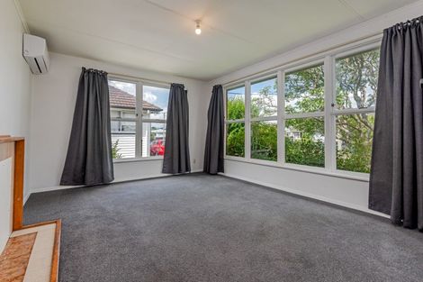 Photo of property in 15 Duff Crescent, Highbury, Palmerston North, 4412
