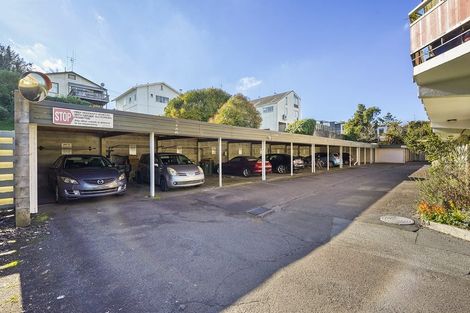 Photo of property in 2/10 Hunter Street, Hamilton Lake, Hamilton, 3204