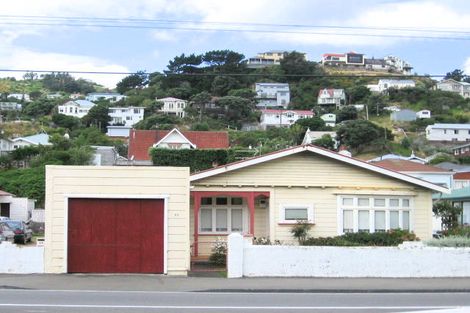 Photo of property in 55 The Parade, Island Bay, Wellington, 6023