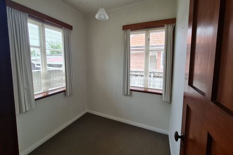 Photo of property in 44 Frederick Street, Terrace End, Palmerston North, 4410