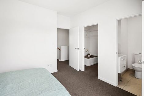 Photo of property in 5/74 Derwent Street, Island Bay, Wellington, 6023