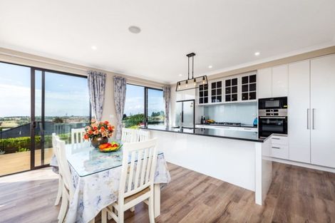 Photo of property in 1191 Whangaparaoa Road, Gulf Harbour, Whangaparaoa, 0930