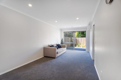 Photo of property in 2/10 Marion Street, Silverstream, Upper Hutt, 5019