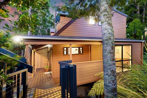Photo of property in 104 Konini Road, Titirangi, Auckland, 0604