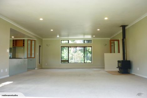 Photo of property in 355 Henderson Valley Road, Henderson Valley, Auckland, 0612