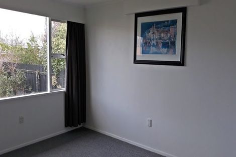 Photo of property in 4 Acacia Street, Kelvin Grove, Palmerston North, 4414