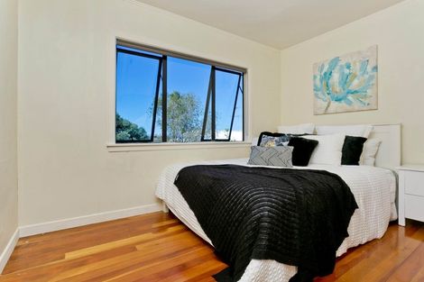 Photo of property in 41 Forrest Hill Road, Milford, Auckland, 0620