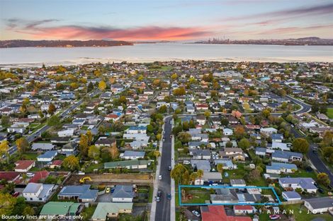 Photo of property in 9 Enderby Drive, Te Atatu Peninsula, Auckland, 0610