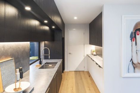 Photo of property in 184 Weston Road, St Albans, Christchurch, 8052