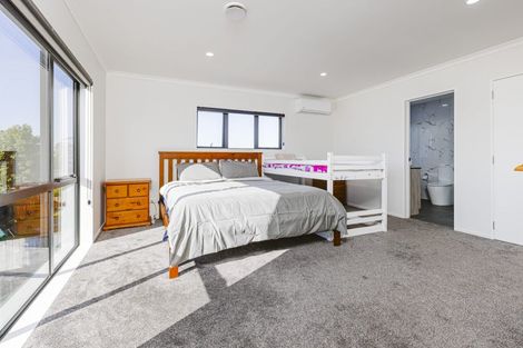 Photo of property in 10a John Street, Mangere East, Auckland, 2024