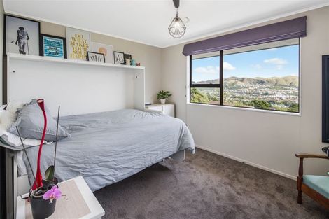 Photo of property in 140 Mark Avenue, Grenada Village, Wellington, 6037