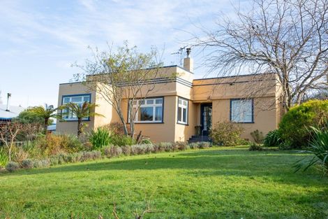 Photo of property in 47 Queen Street, Dannevirke, 4930