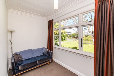 Photo of property in 15 Elmira Avenue, Hokowhitu, Palmerston North, 4410