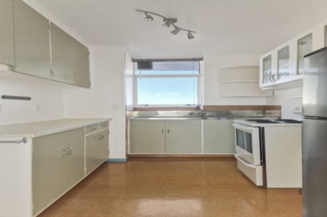 Photo of property in 23 Rangitane Street, Maupuia, Wellington, 6022