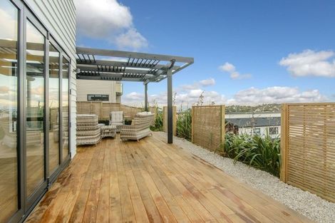 Photo of property in 32 Caldera Drive, Long Bay, Auckland, 0630