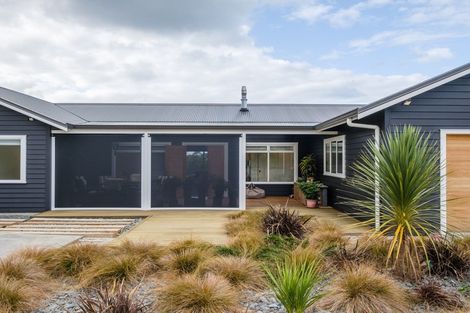 Photo of property in 58 Scarlys Way, Okitu, Gisborne, 4010