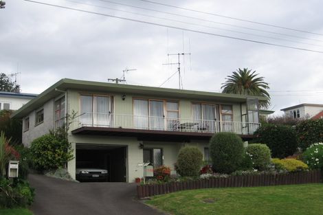 Photo of property in 114 Sutherland Road, Brookfield, Tauranga, 3110