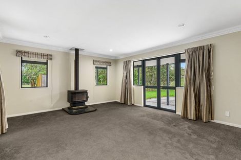 Photo of property in 205 Valley Views, Fitzherbert, Palmerston North, 4472
