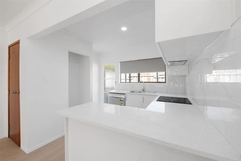 Photo of property in 4/215 Shirley Road, Papatoetoe, Auckland, 2025