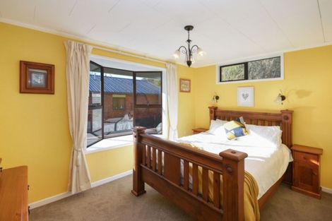 Photo of property in 17 Hereweka Street, Portobello, Dunedin, 9014