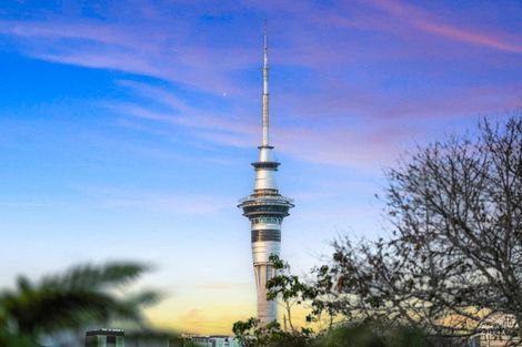 Photo of property in 2/39 Anglesea Street, Freemans Bay, Auckland, 1011