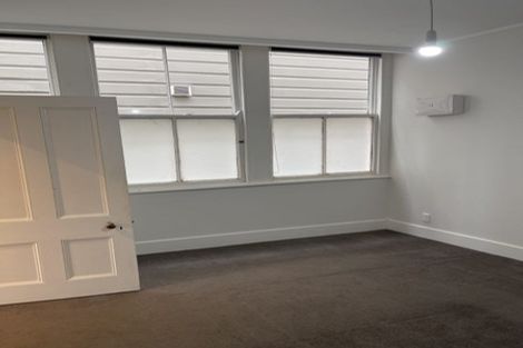 Photo of property in 29 Queen Street, Mount Victoria, Wellington, 6011