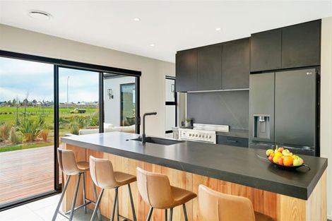 Photo of property in 17 Angus Place, Rangiora, 7400