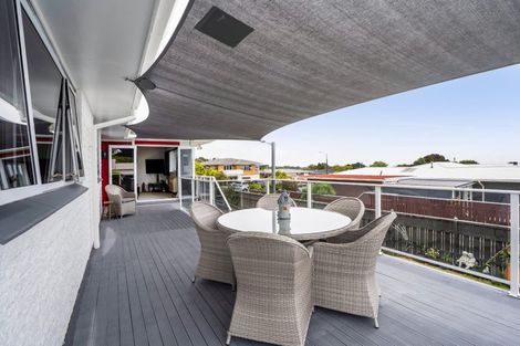 Photo of property in 47 Nevada Drive, Merrilands, New Plymouth, 4312