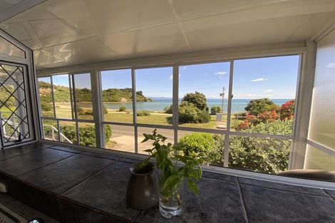 Photo of property in 1110 Abel Tasman Drive, Ligar Bay, Takaka, 7183