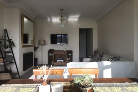 Photo of property in 1/154 Oriental Parade, Oriental Bay, Wellington, 6011