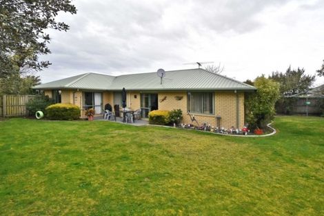 Photo of property in 65 Orlando Crescent, Waimairi Beach, Christchurch, 8083