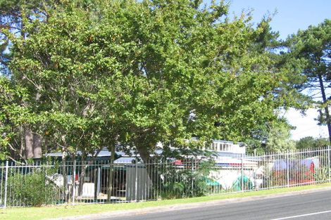 Photo of property in 90 Kowhai Road, Campbells Bay, Auckland, 0630