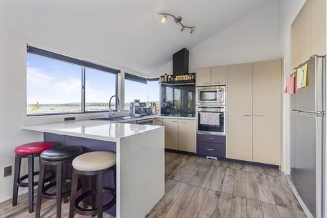 Photo of property in 37 Bannings Way, Hobsonville, Auckland, 0618