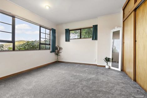 Photo of property in 17 David Crescent, Karori, Wellington, 6012