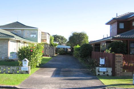 Photo of property in 2/16 Alice Avenue, Orewa, 0931