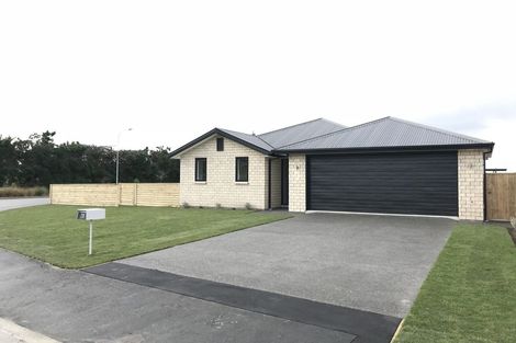 Photo of property in 28 Robert Duncan Road, Belfast, Christchurch, 8051