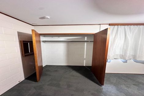 Photo of property in 17 Rosecamp Road, Beach Haven, Auckland, 0626