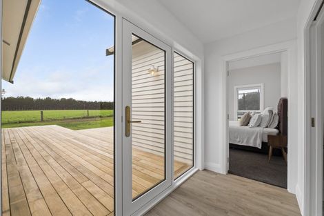 Photo of property in 1312 Devon Road, Brixton, Waitara, 4382