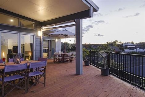 Photo of property in 12 Glenorchy Place, Pyes Pa, Tauranga, 3112