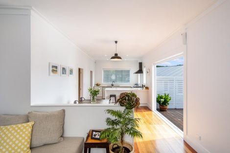 Photo of property in 1 Queen Street, Riverhead, 0820