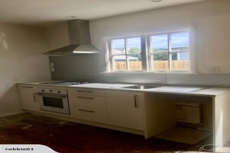 Photo of property in 17 Brockworth Place, Riccarton, Christchurch, 8011