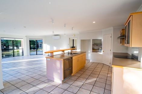 Photo of property in 315 Gardiners Road, Harewood, Christchurch, 8051