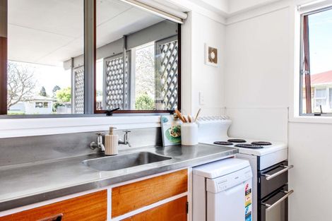 Photo of property in 8b Martin Place, Whakatane, 3120