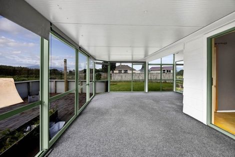 Photo of property in 5 Hughson Place, Opunake, 4616