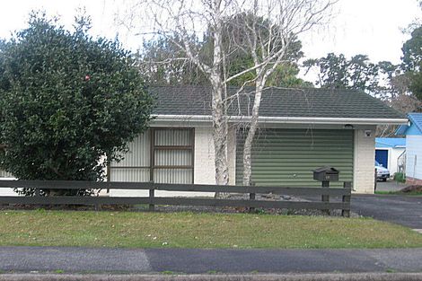 Photo of property in 19 Gills Avenue, Papakura, 2110