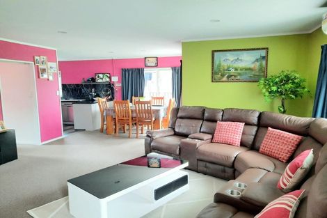 Photo of property in 5 Charisma Place, Randwick Park, Auckland, 2105