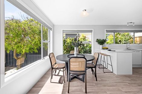 Photo of property in 144 Te Mata Road, Havelock North, 4130