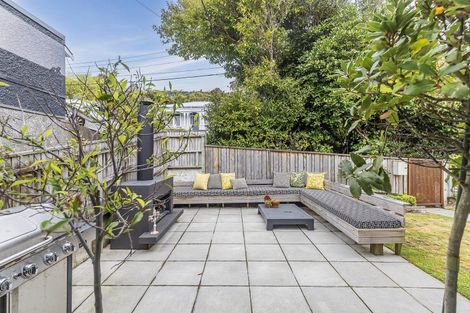 Photo of property in 164 Wadestown Road, Wadestown, Wellington, 6012