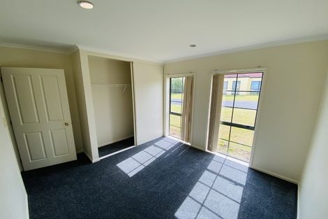 Photo of property in 88 Bluebird Crescent, Unsworth Heights, Auckland, 0632