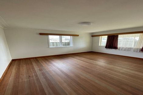 Photo of property in 8 Brains Road, Kelston, Auckland, 0602